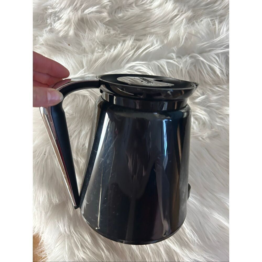 Keurig 2.0 Plastic Carafe 32oz Double-Walled Pot Black